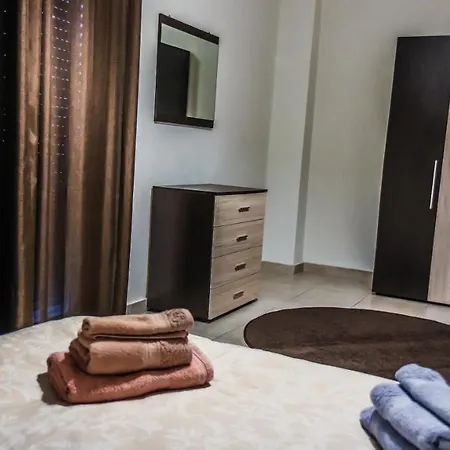 Comfort Luxury Maisonette Apartment *